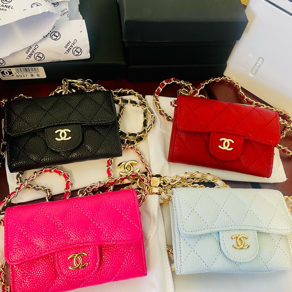 🥰♥️ Chanel Red Blue White Yellow Pink Mini Quilted Bag with Gold Chain - Picture 3 of 6